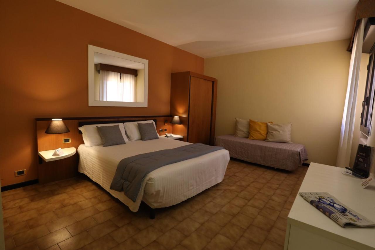 Rhi Porta Bologna Hotel Пиеве ди Ченто Екстериор снимка