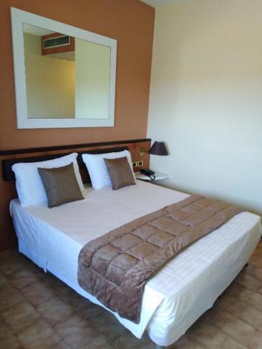 Rhi Porta Bologna Hotel Пиеве ди Ченто Стая снимка